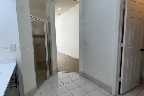 Villa ou maison à louer à Homestead, Floride: 3 chambres, 124.12 m2 № 2046144 - photo 9