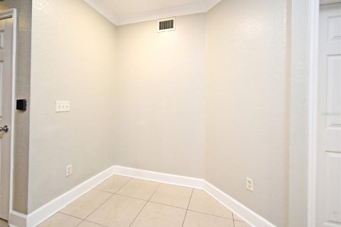 Condo in Orlando, Florida, 1 bedroom  № 1526544 - photo 12