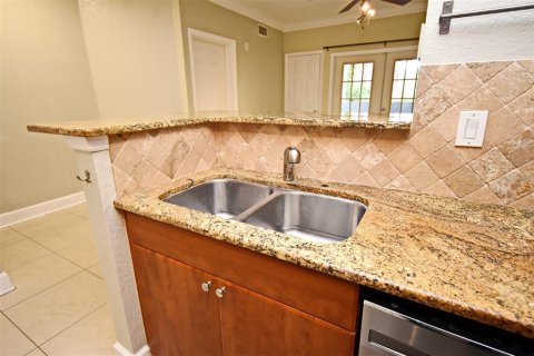 Condo in Orlando, Florida, 1 bedroom  № 1526544 - photo 7
