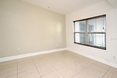 Condo in Orlando, Florida, 1 bedroom  № 1526544 - photo 17
