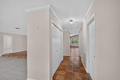 House in Boynton Beach, Florida 3 bedrooms, 209.4 sq.m. № 2243428 - photo 4