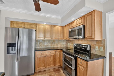 House in Boynton Beach, Florida 3 bedrooms, 209.4 sq.m. № 2243428 - photo 16