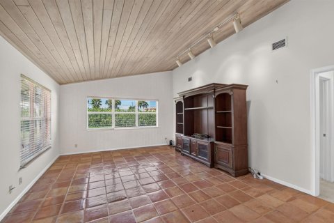 House in Boynton Beach, Florida 3 bedrooms, 209.4 sq.m. № 2243428 - photo 23