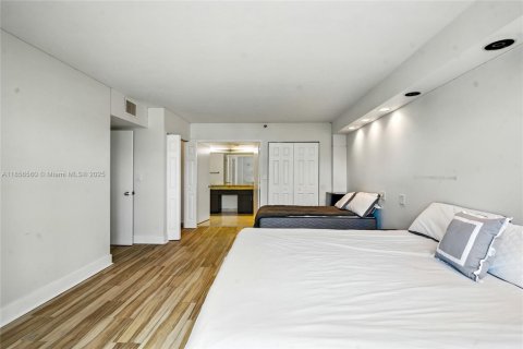 Condominio en venta en Aventura, Florida, 3 dormitorios, 142.7 m2 № 1878866 - foto 12