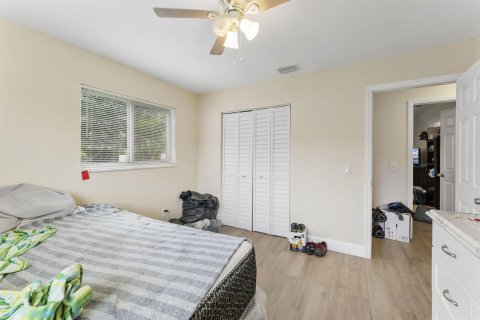 Propiedad comercial en venta en West Palm Beach, Florida, 209.03 m2 № 2270649 - foto 9