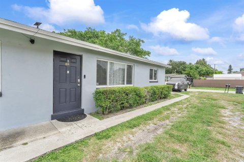 Propiedad comercial en venta en West Palm Beach, Florida, 209.03 m2 № 2270649 - foto 19