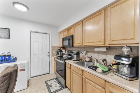 Propiedad comercial en venta en West Palm Beach, Florida, 209.03 m2 № 2270649 - foto 21