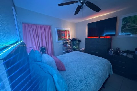 Купить виллу или дом в Опа-Локка, Флорида 2 спальни, 72.84м2, № 1898107 - фото 8