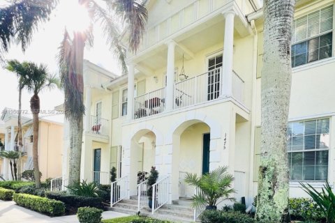 Townhouse in Jupiter, Florida 2 bedrooms, 119.84 sq.m. № 2010623