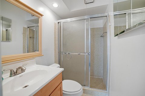 Condo in North Palm Beach, Florida, 2 bedrooms  № 2184700 - photo 25