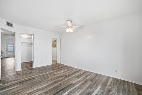 Condo in North Palm Beach, Florida, 2 bedrooms  № 2184700 - photo 23