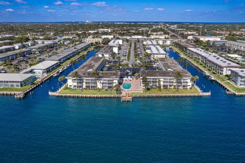 Condo in North Palm Beach, Florida, 2 bedrooms  № 2184700 - photo 6
