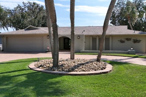 House in Crystal River, Florida 3 bedrooms, 227.98 sq.m. № 1421936 - photo 28