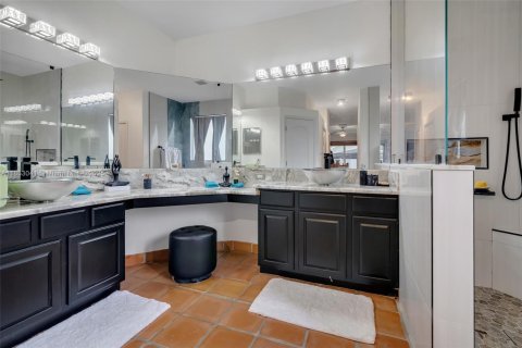 Villa ou maison à louer à Tampa, Floride: 4 chambres № 1877586 - photo 16