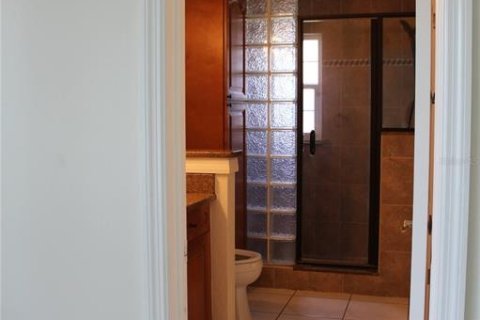 House in Tampa, Florida 4 bedrooms, 192.77 sq.m. № 1903217 - photo 10