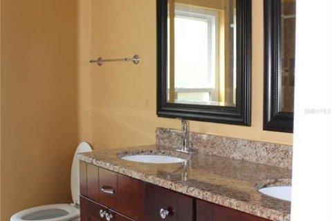 Casa en alquiler en Tampa, Florida, 4 dormitorios, 192.77 m2 № 1903217 - foto 9