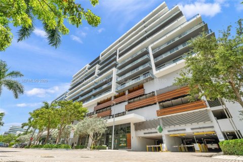 Condominio en Aventura, Florida, 1 dormitorio  № 2169207