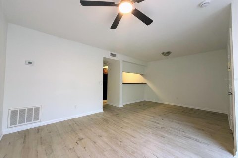 Condo in Tampa, Florida, 2 bedrooms  № 2142446 - photo 4