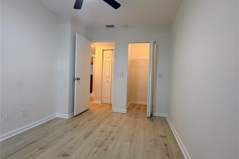 Condo in Tampa, Florida, 2 bedrooms  № 2142446 - photo 8