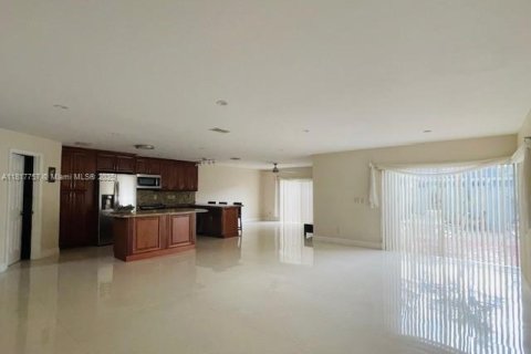 Купить виллу или дом в Майами, Флорида 3 спальни, 190.26м2, № 1957429 - фото 13