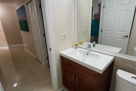 Купить виллу или дом в Майами, Флорида 3 спальни, 190.26м2, № 1957429 - фото 29