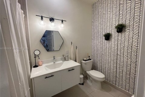 Снять в аренду кондоминиум в Дорал, Флорида 2 спальни, 105.35м2, № 1990660 - фото 12