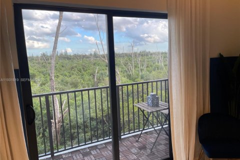 Снять в аренду кондоминиум в Дорал, Флорида 2 спальни, 105.35м2, № 1990660 - фото 22