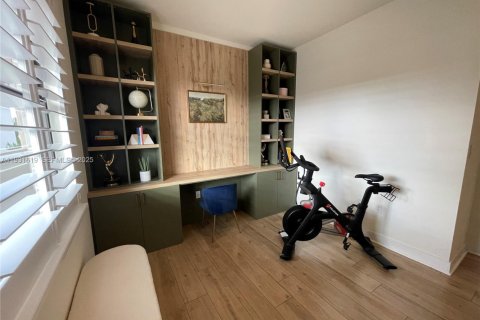 Снять в аренду кондоминиум в Дорал, Флорида 2 спальни, 105.35м2, № 1990660 - фото 10