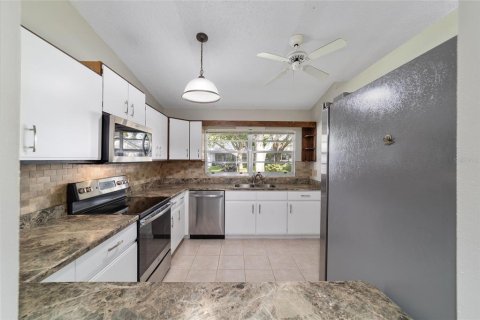 Casa en venta en Ocala, Florida, 2 dormitorios, 137.5 m2 № 1808323 - foto 5