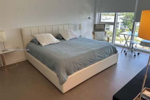 Condominio en alquiler en Bal Harbour, Florida, 2 dormitorios, 98.1 m2 № 2056642 - foto 10