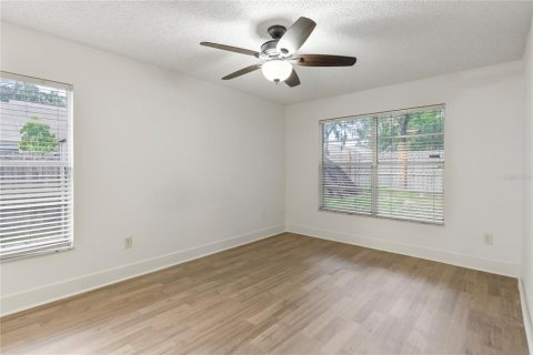 Villa ou maison à vendre à Safety Harbor, Floride: 2 chambres, 94.11 m2 № 2347285 - photo 18