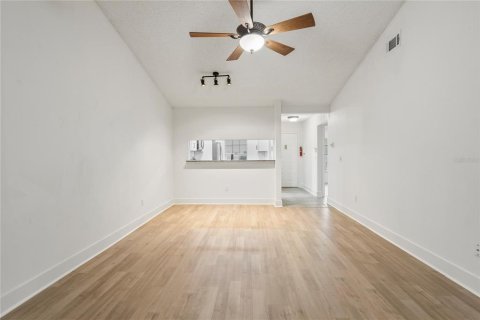 Villa ou maison à vendre à Safety Harbor, Floride: 2 chambres, 94.11 m2 № 2347285 - photo 4