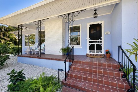 House in Bradenton, Florida 4 bedrooms, 188.22 sq.m. № 2150384 - photo 5