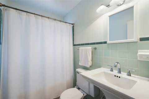 House in Bradenton, Florida 4 bedrooms, 188.22 sq.m. № 2150384 - photo 18