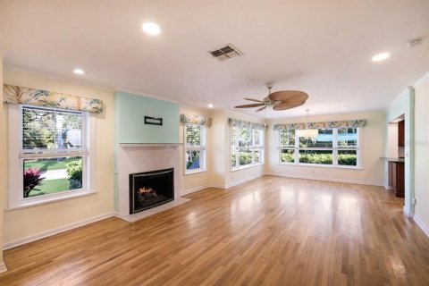 House in Bradenton, Florida 4 bedrooms, 188.22 sq.m. № 2150384 - photo 10