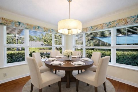 House in Bradenton, Florida 4 bedrooms, 188.22 sq.m. № 2150384 - photo 9
