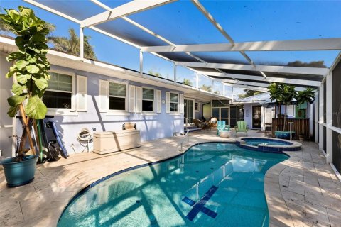 House in Bradenton, Florida 4 bedrooms, 188.22 sq.m. № 2150384 - photo 28