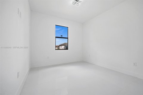 Купить виллу или дом в Лихай-Эйкерс, Флорида 4 спальни, 139.35м2, № 2060541 - фото 26