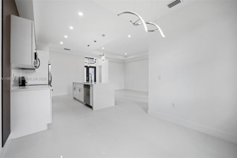 Купить виллу или дом в Лихай-Эйкерс, Флорида 4 спальни, 139.35м2, № 2060541 - фото 11