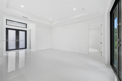 Купить виллу или дом в Лихай-Эйкерс, Флорида 4 спальни, 139.35м2, № 2060541 - фото 5