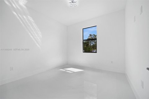 Купить виллу или дом в Лихай-Эйкерс, Флорида 4 спальни, 139.35м2, № 2060541 - фото 20