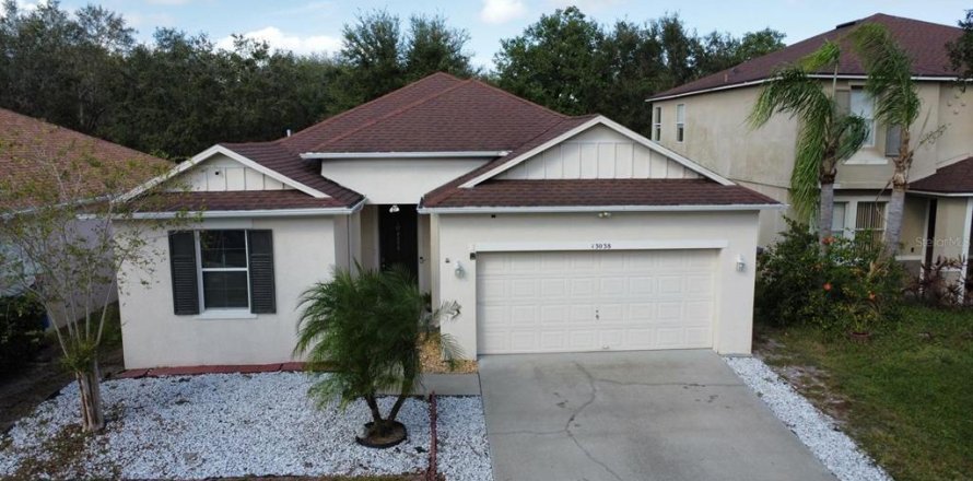 House in Orlando, Florida 3 bedrooms, 179.21 sq.m. № 1858258
