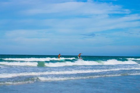 Casa en venta en New Smyrna Beach, Florida, 3 dormitorios, 228.54 m2 № 1854013 - foto 13