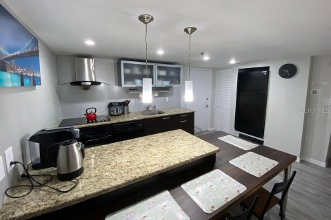 Condominio en alquiler en Clearwater, Florida, 2 dormitorios, 90.12 m2 № 2106066 - foto 15