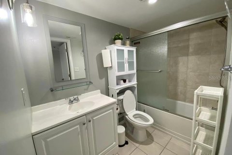 Condominio en alquiler en Clearwater, Florida, 2 dormitorios, 90.12 m2 № 2106066 - foto 14
