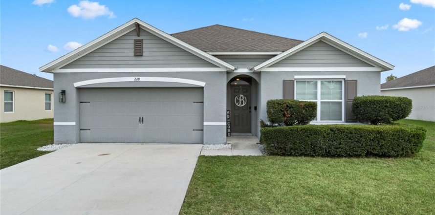 House in Mulberry, Florida 4 bedrooms, 169.83 sq.m. № 1846810