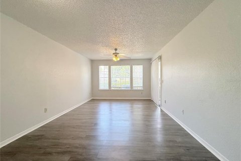 Condo in Orlando, Florida, 1 bedroom  № 2166692 - photo 5
