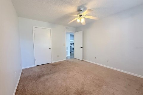 Condo in Orlando, Florida, 1 bedroom  № 2166692 - photo 12