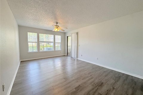 Condo in Orlando, Florida, 1 bedroom  № 2166692 - photo 4