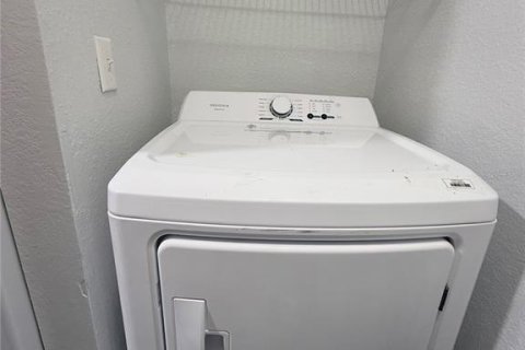 Condo in Orlando, Florida, 1 bedroom  № 2166692 - photo 22